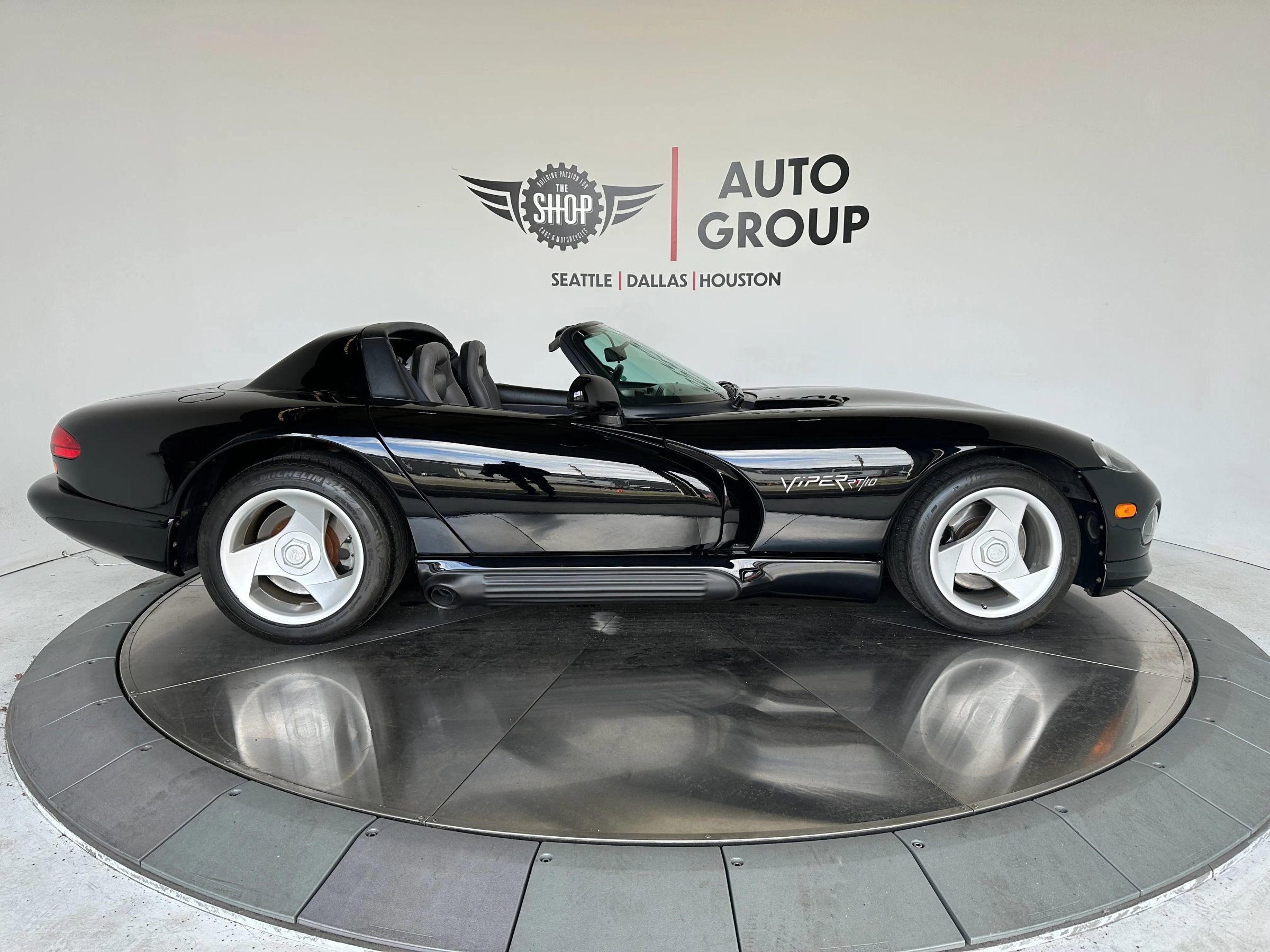 Used 1995 Dodge Viper RT/10 image 23