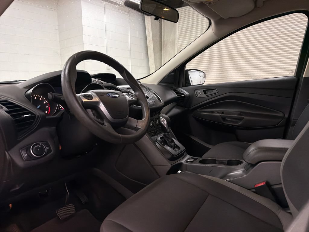 Used 2016 Ford Escape S FWD image 6