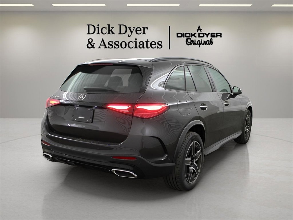 Used 2025 Mercedes-Benz GLC 300 image 7