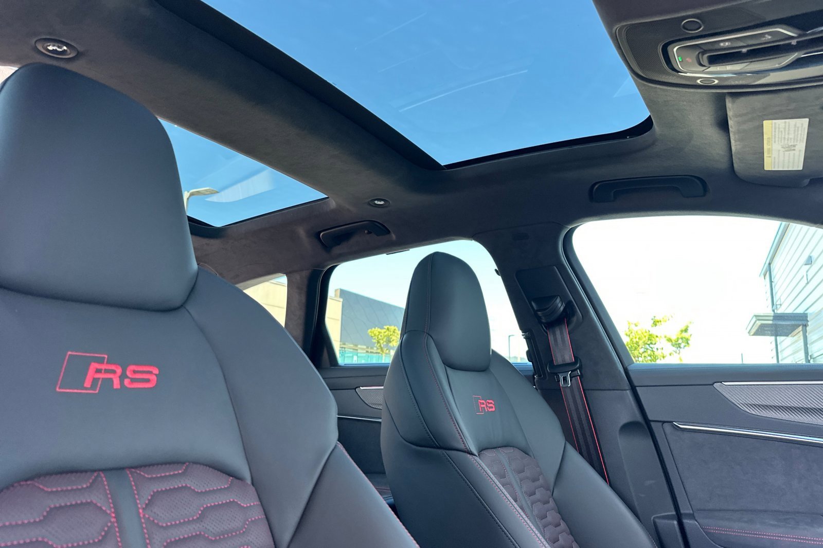 New 2025 Audi RS 6 performance image 16