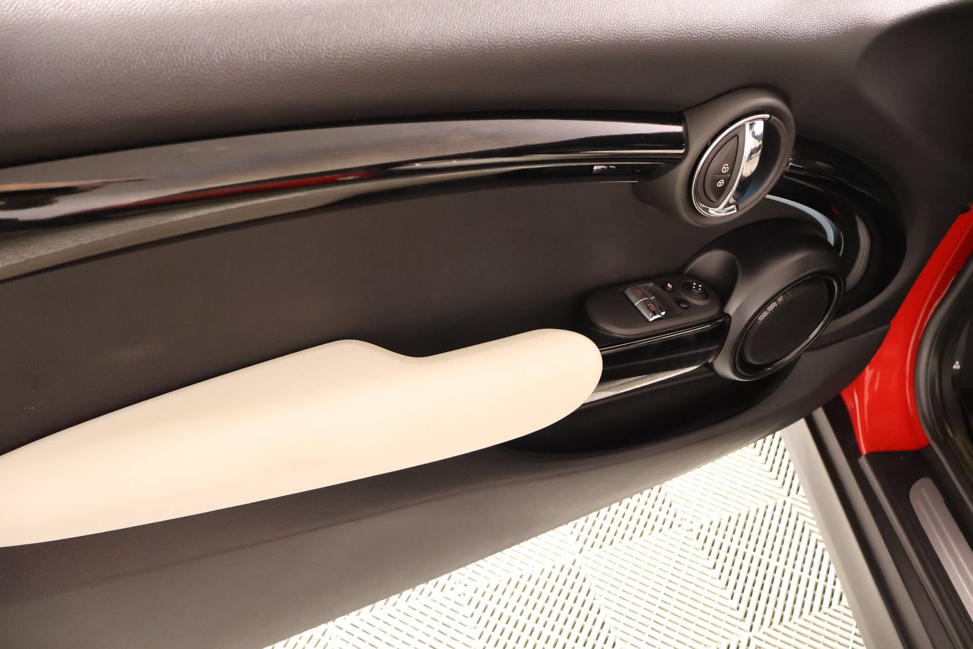 Used 2022 MINI Cooper SE FWD image 16
