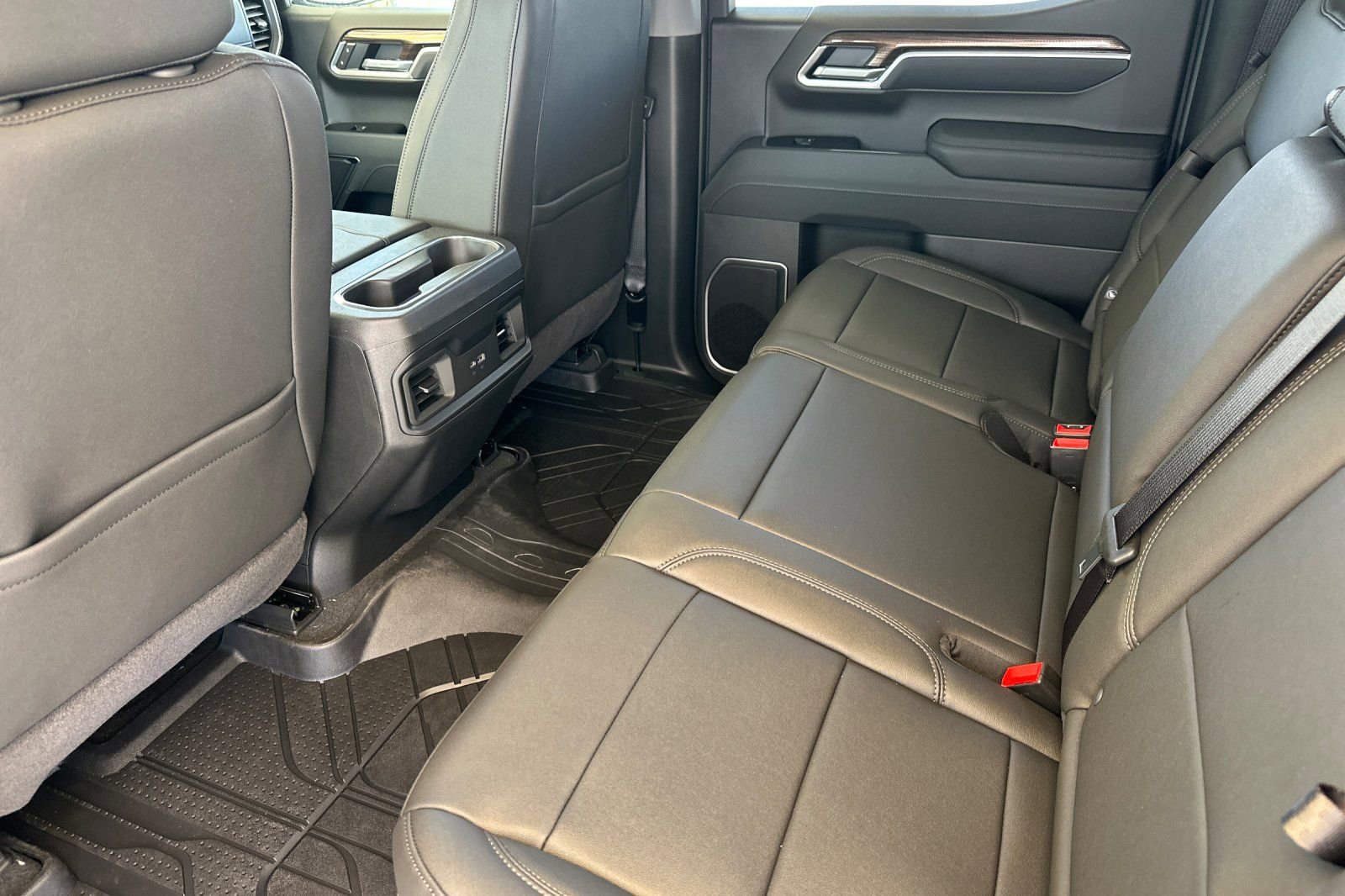 New 2026 Chevrolet Silverado 1500 RST w/ Redline Edition RWD image 13