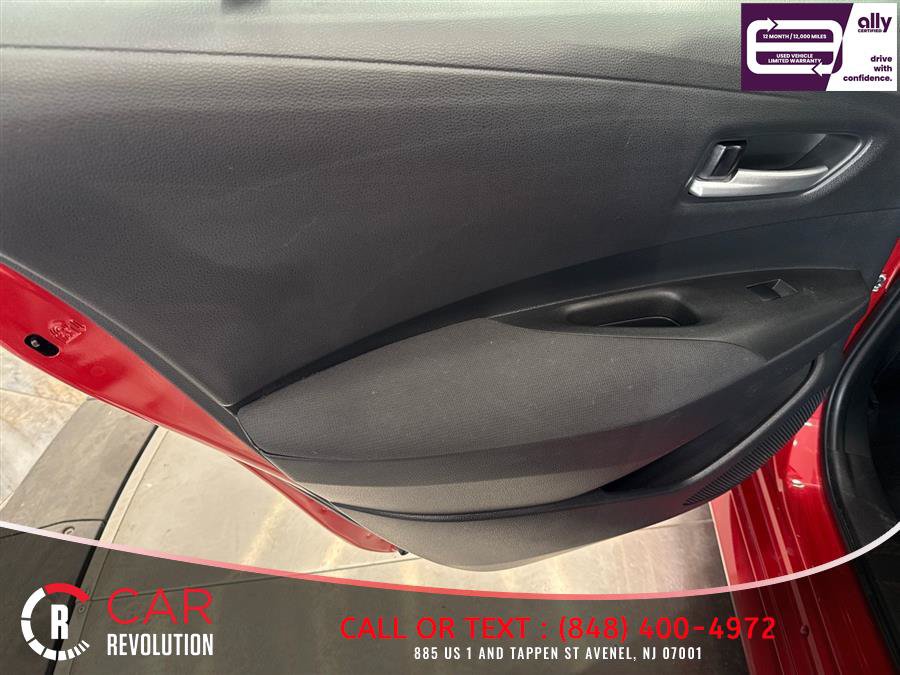 Used 2021 Toyota Corolla LE FWD image 36