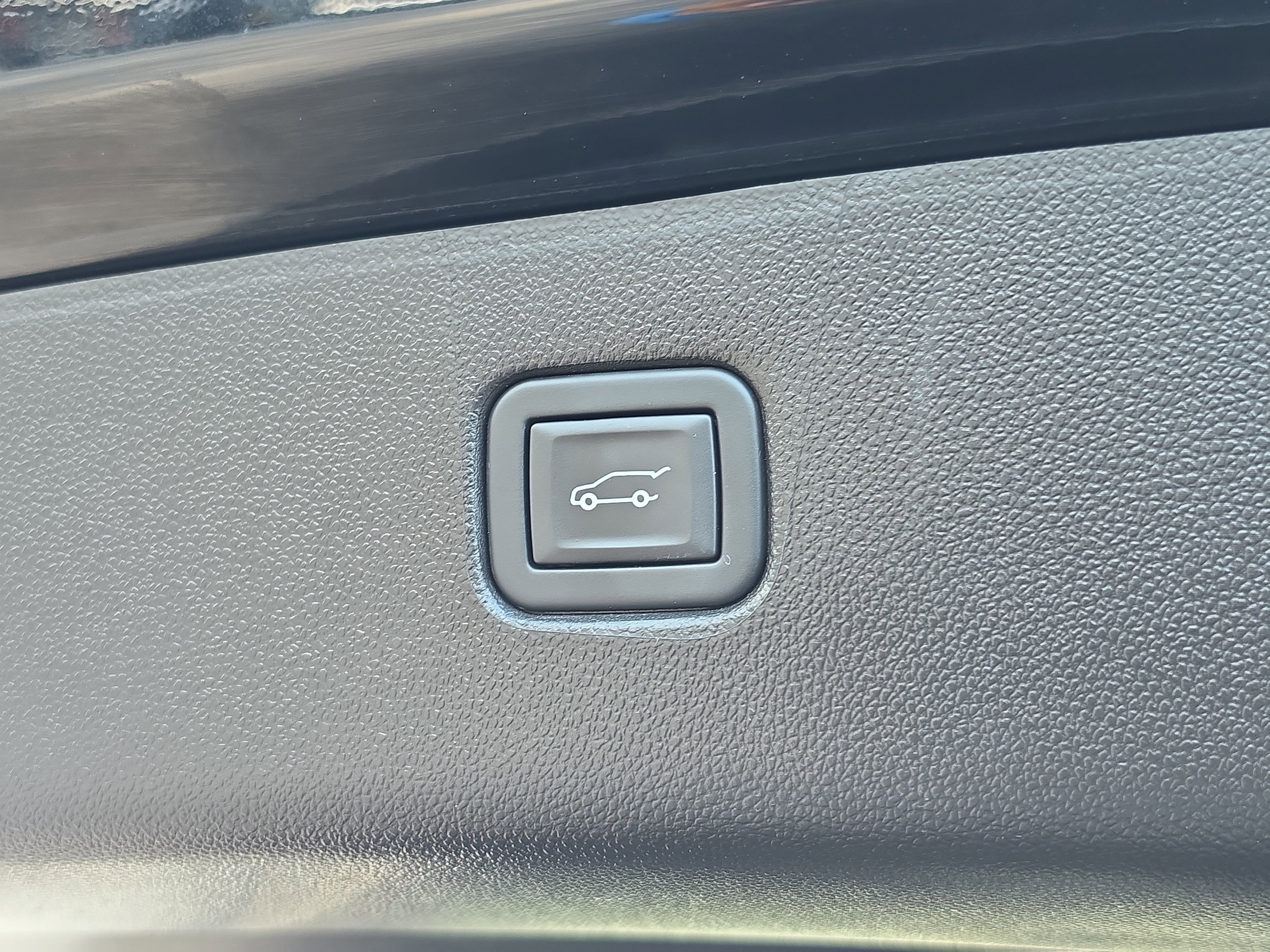 Certified 2023 Chevrolet Blazer LT w/ Convenience Package FWD image 8