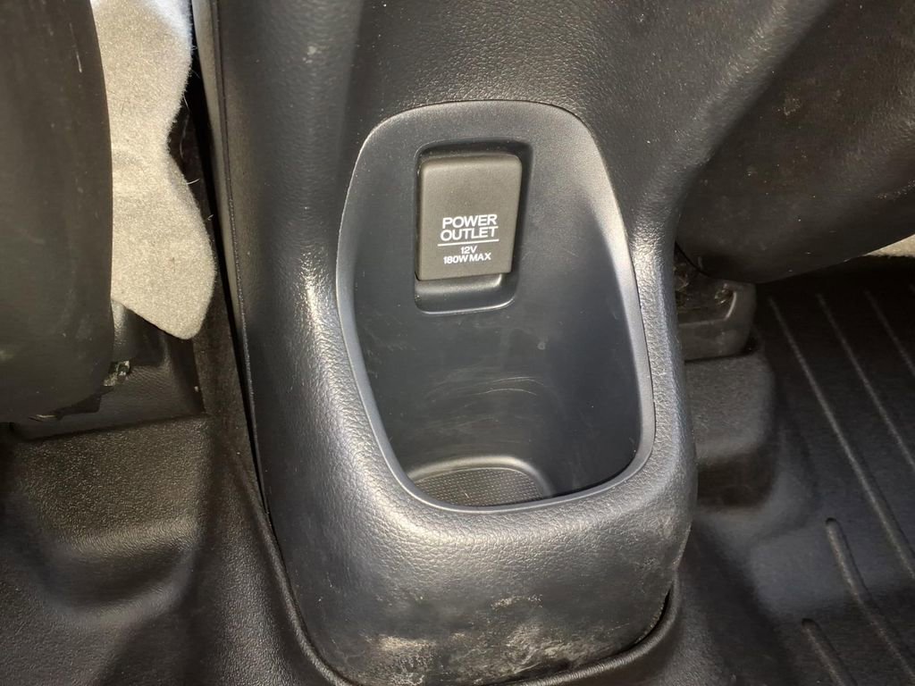 Used 2018 Honda HR-V EX-L image 9