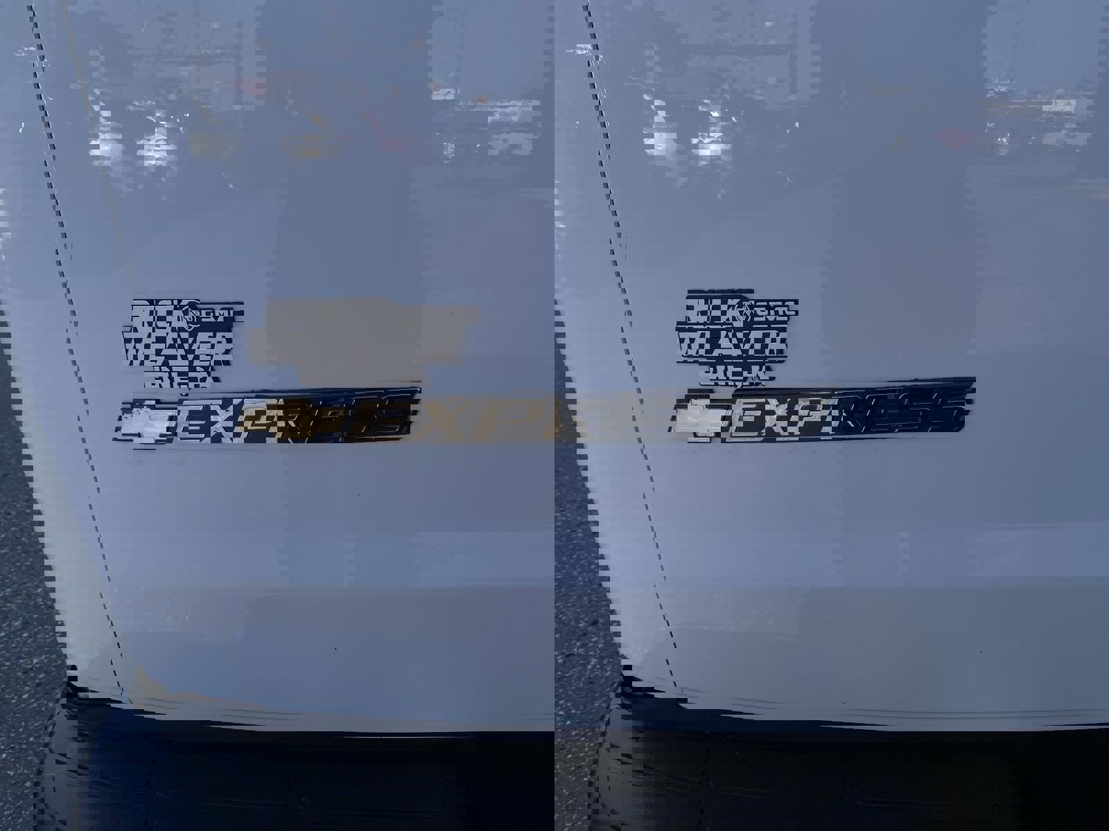 Used 2018 Chevrolet Express 2500 w/ Driver Convenience Package image 80