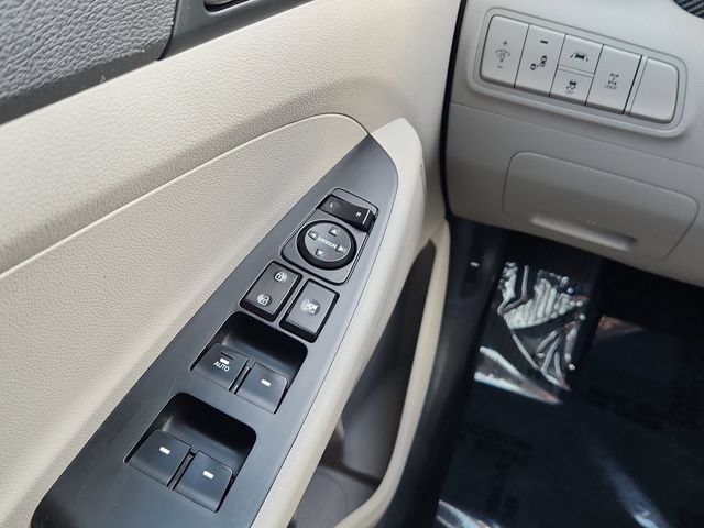 Used 2020 Hyundai Tucson Value AWD/4WD image 33