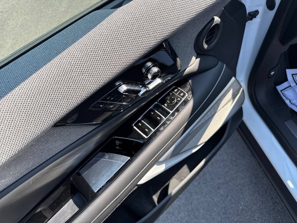 New 2027 Cadillac Optiq Luxury AWD/4WD image 13
