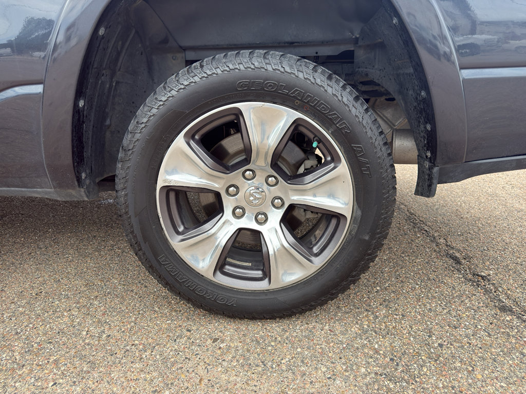 Used 2019 RAM 1500 Laramie image 19