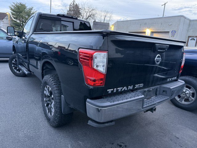 Used 2017 Nissan Titan SV image 8