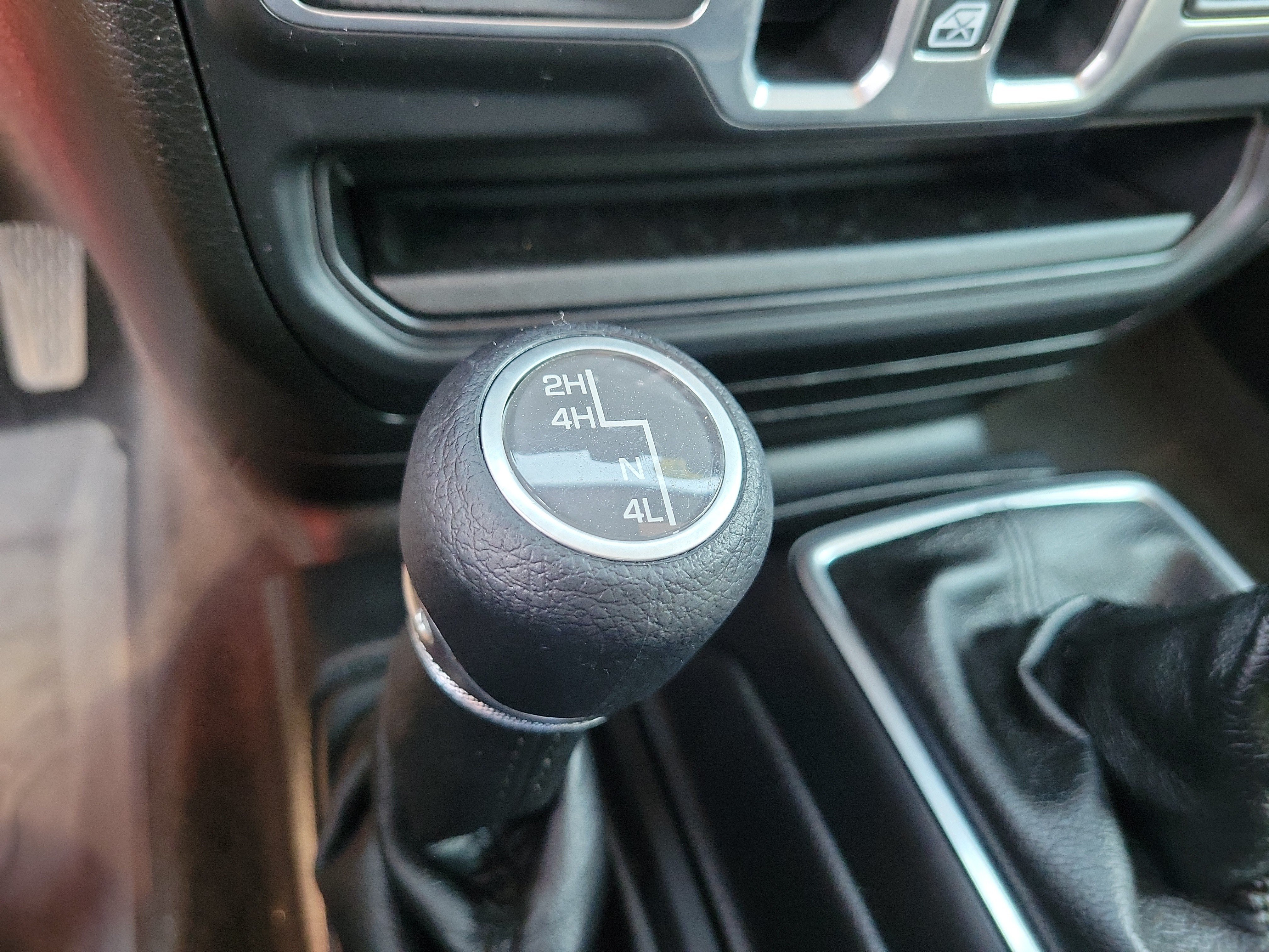 Used 2018 Jeep Wrangler Unlimited Sport S AWD/4WD image 19
