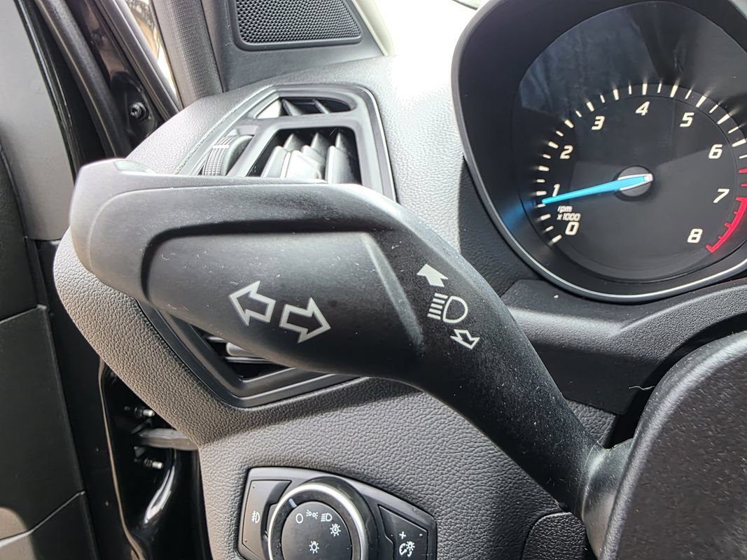 Used 2015 Ford Escape SE FWD image 32
