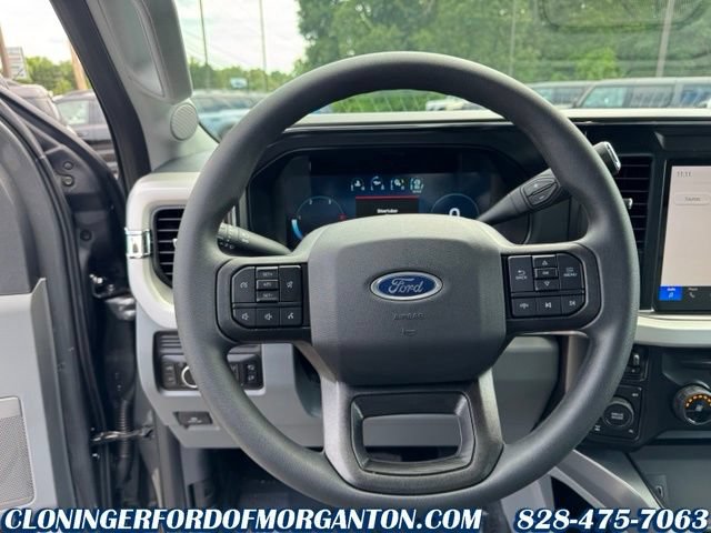 New 2026 Ford F250 XLT w/ XLT Premium Package AWD/4WD image 17