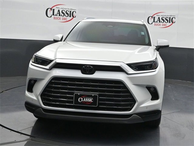 Used 2024 Toyota Grand Highlander Limited image 4