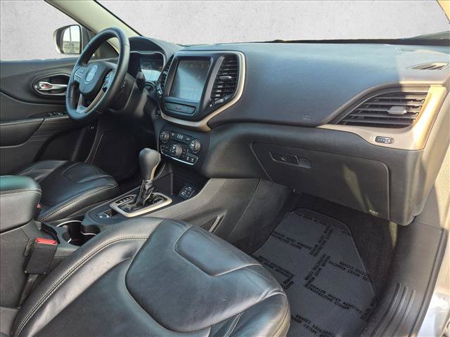 Used 2015 Jeep Cherokee Limited FWD image 19