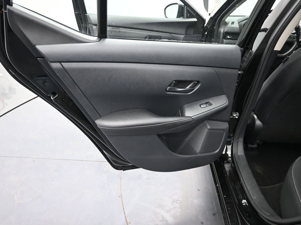 Used 2025 Nissan Sentra SV w/ All-Weather Package image 15