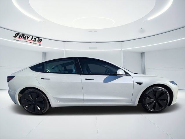 Used 2025 Tesla Model 3 Long Range image 2