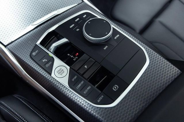 Certified 2025 BMW 330i xDrive Sedan w/ Premium Package image 18