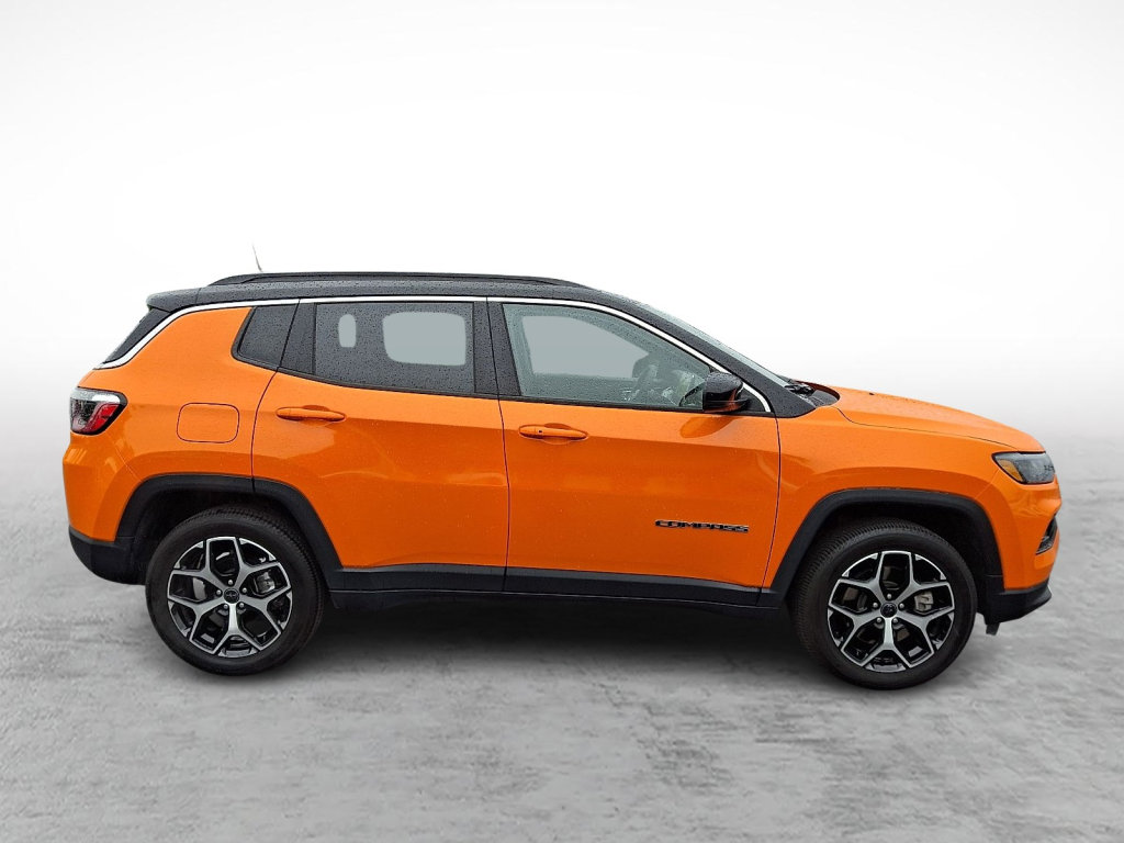 Certified 2026 Jeep Compass Limited AWD/4WD image 6