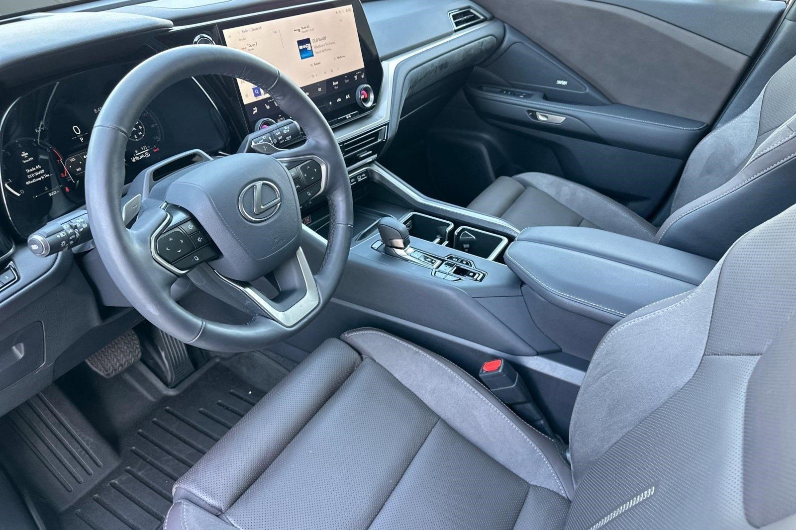 Certified 2026 Lexus TX 350 AWD w/ Technology Package image 4