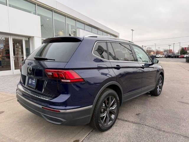 Certified 2023 Volkswagen Tiguan SE image 6