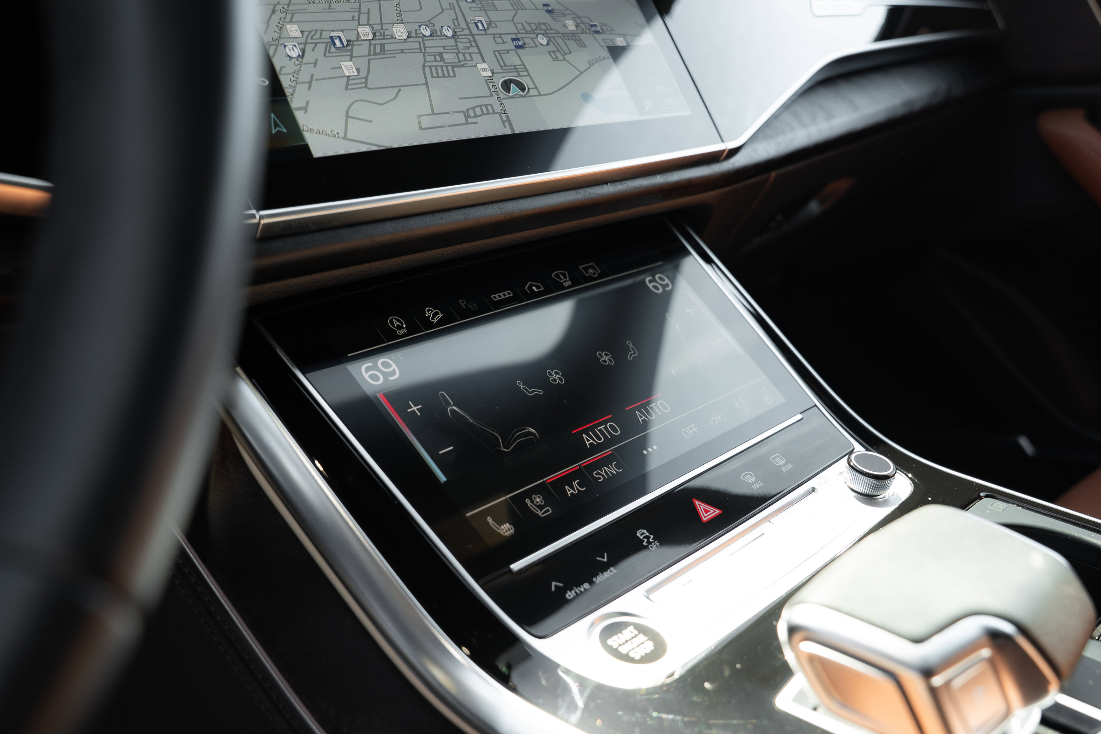 Certified 2023 Audi Q8 Prestige w/ Prestige Package AWD/4WD image 14