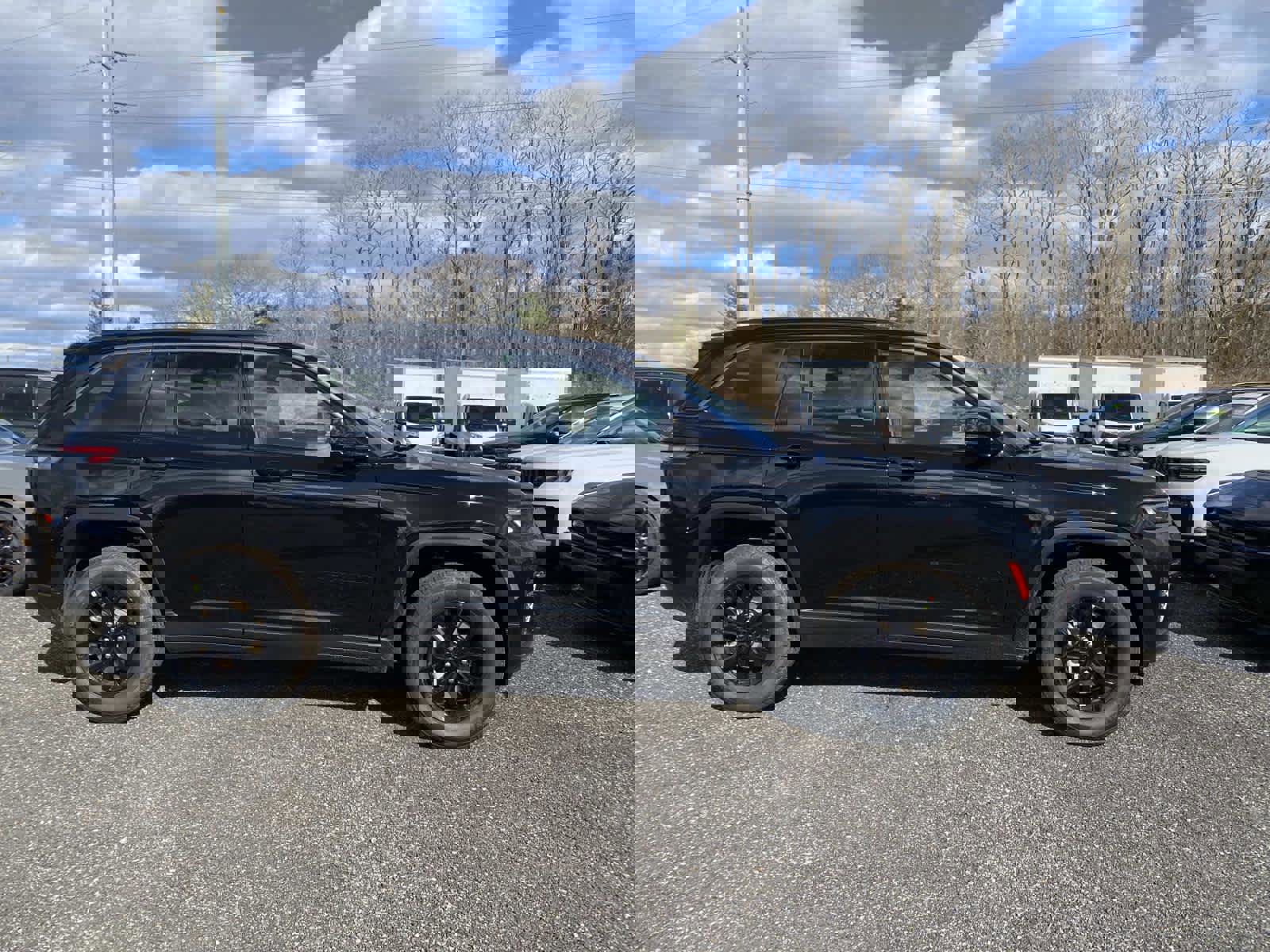 New 2026 Jeep Grand Cherokee Altitude image 2