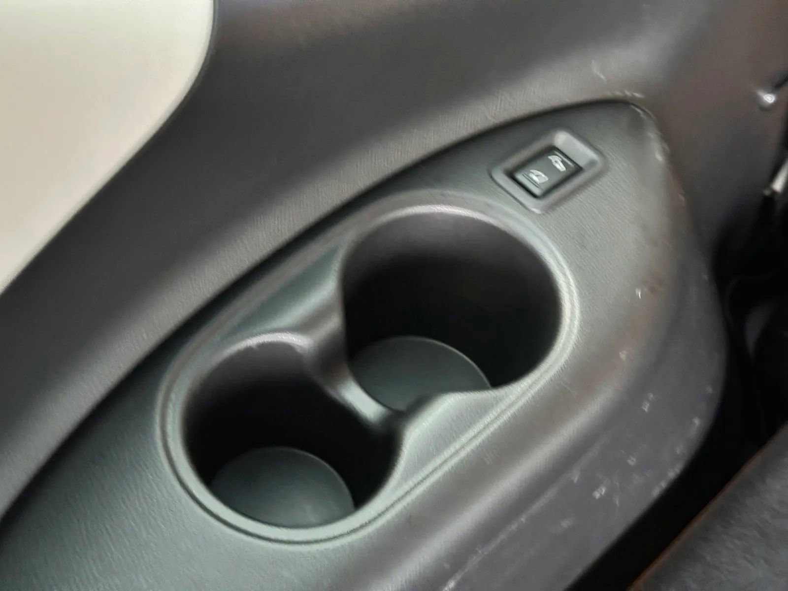 Used 2017 Nissan Armada Platinum w/ Captain Seat Package image 34