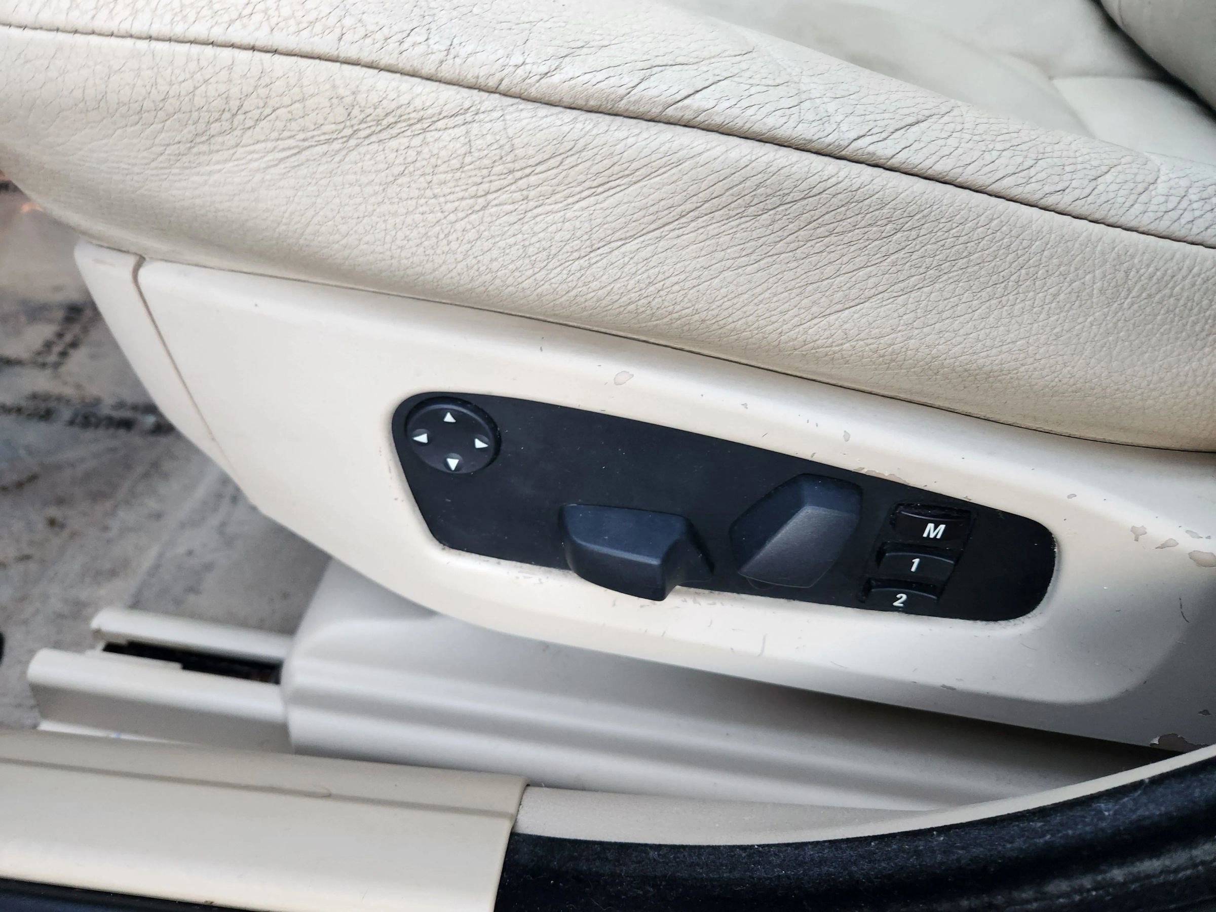 Used 2009 BMW 528i xDrive Sedan image 26