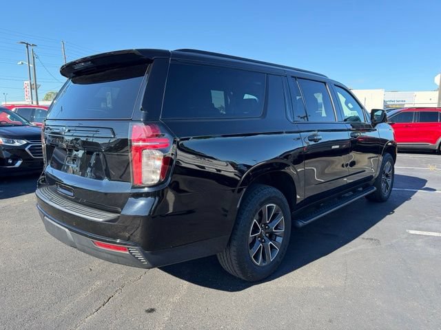 Used 2023 Chevrolet Suburban Z71 w/ Luxury Package AWD/4WD image 8