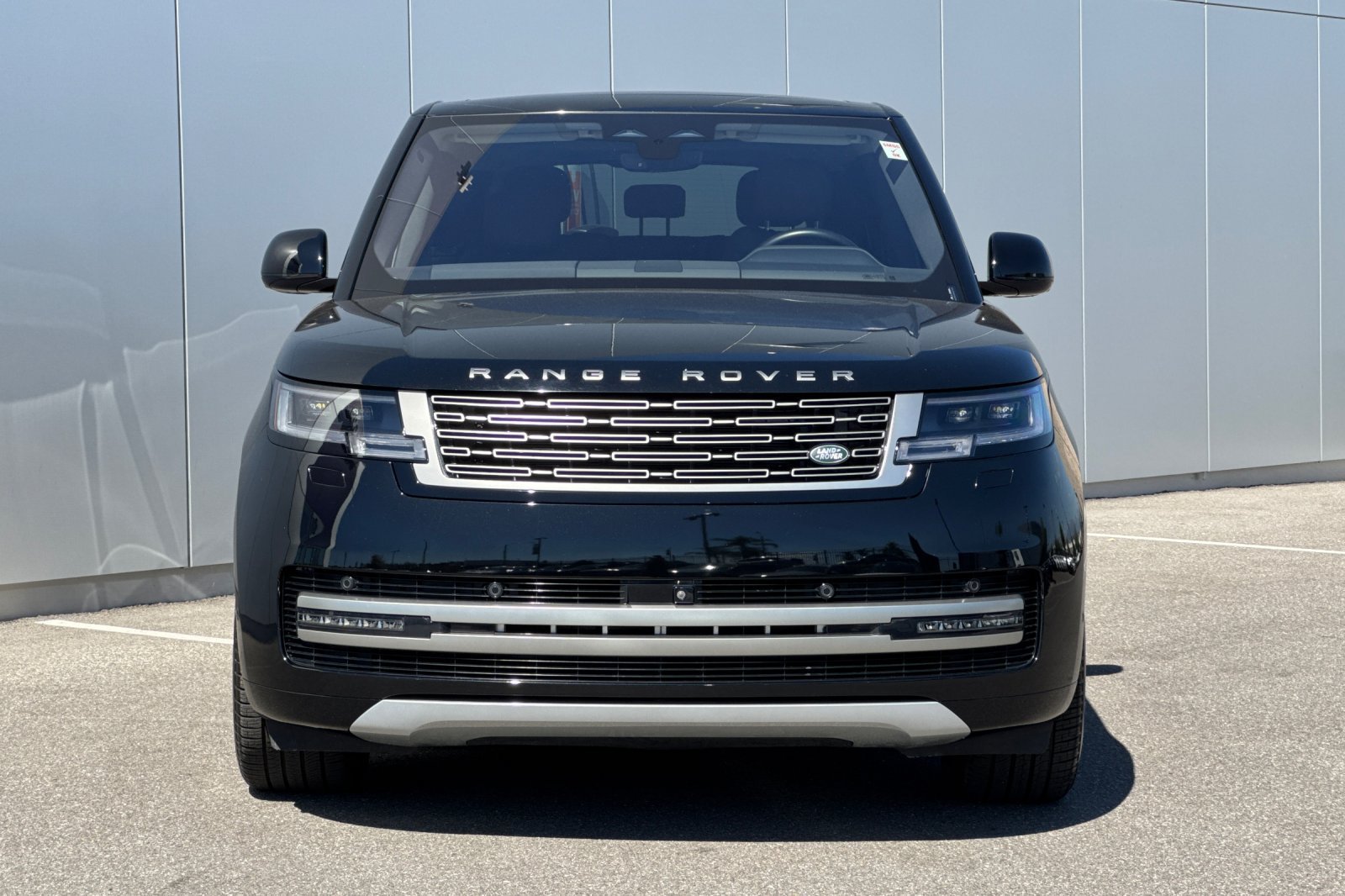 Used 2023 Land Rover Range Rover SE AWD/4WD image 8