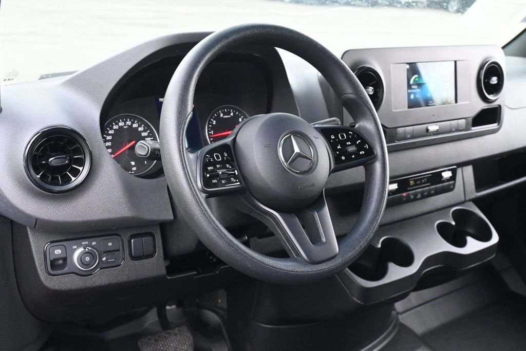 Used 2023 Mercedes-Benz Sprinter 2500 image 22
