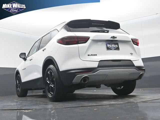 Used 2024 Chevrolet Blazer LT w/ Convenience Package FWD image 21