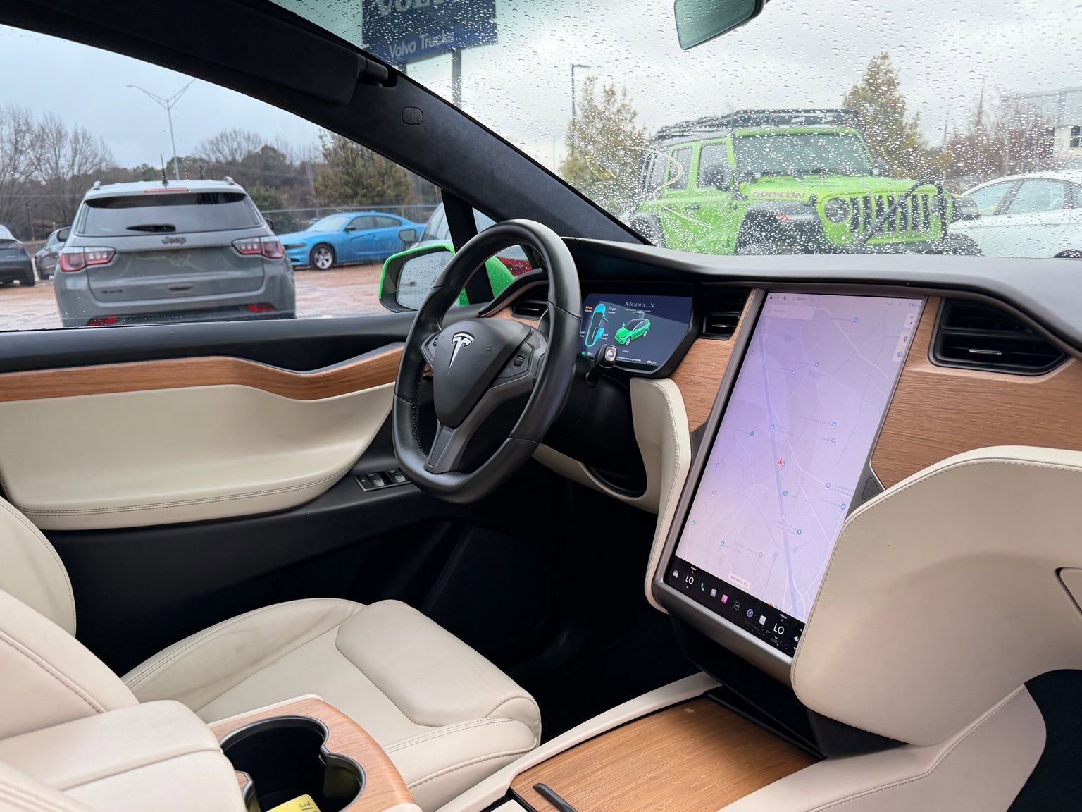 Used 2020 Tesla Model X Performance image 31