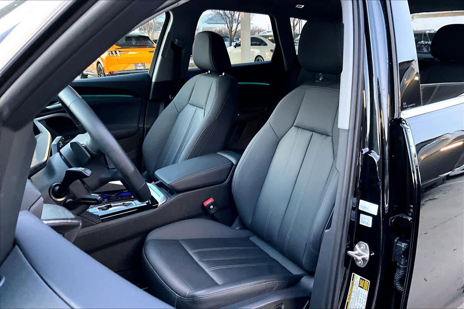 Certified 2025 Audi Q5 Premium Plus w/ Premium Plus image 8