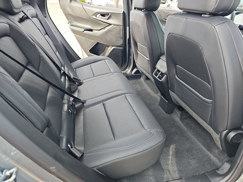 New 2026 Chevrolet Equinox LT w/ Convenience Package II image 11