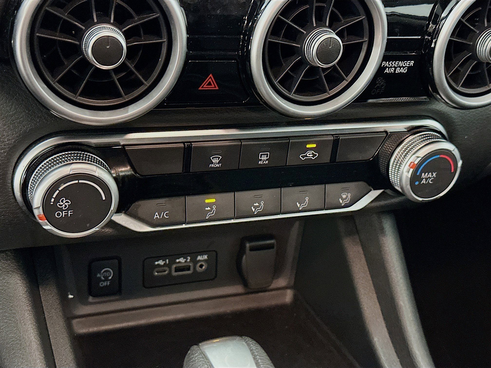 Used 2025 Nissan Sentra SV image 23