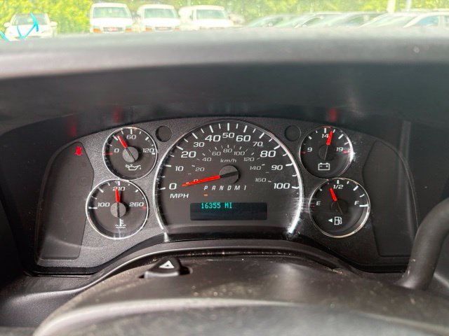 Used 2025 GMC Savana 2500 w/ Driver Convenience Package RWD image 35