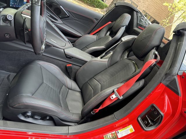 Used 2024 Chevrolet Corvette Z06 w/ Z07 Performance Package RWD image 22