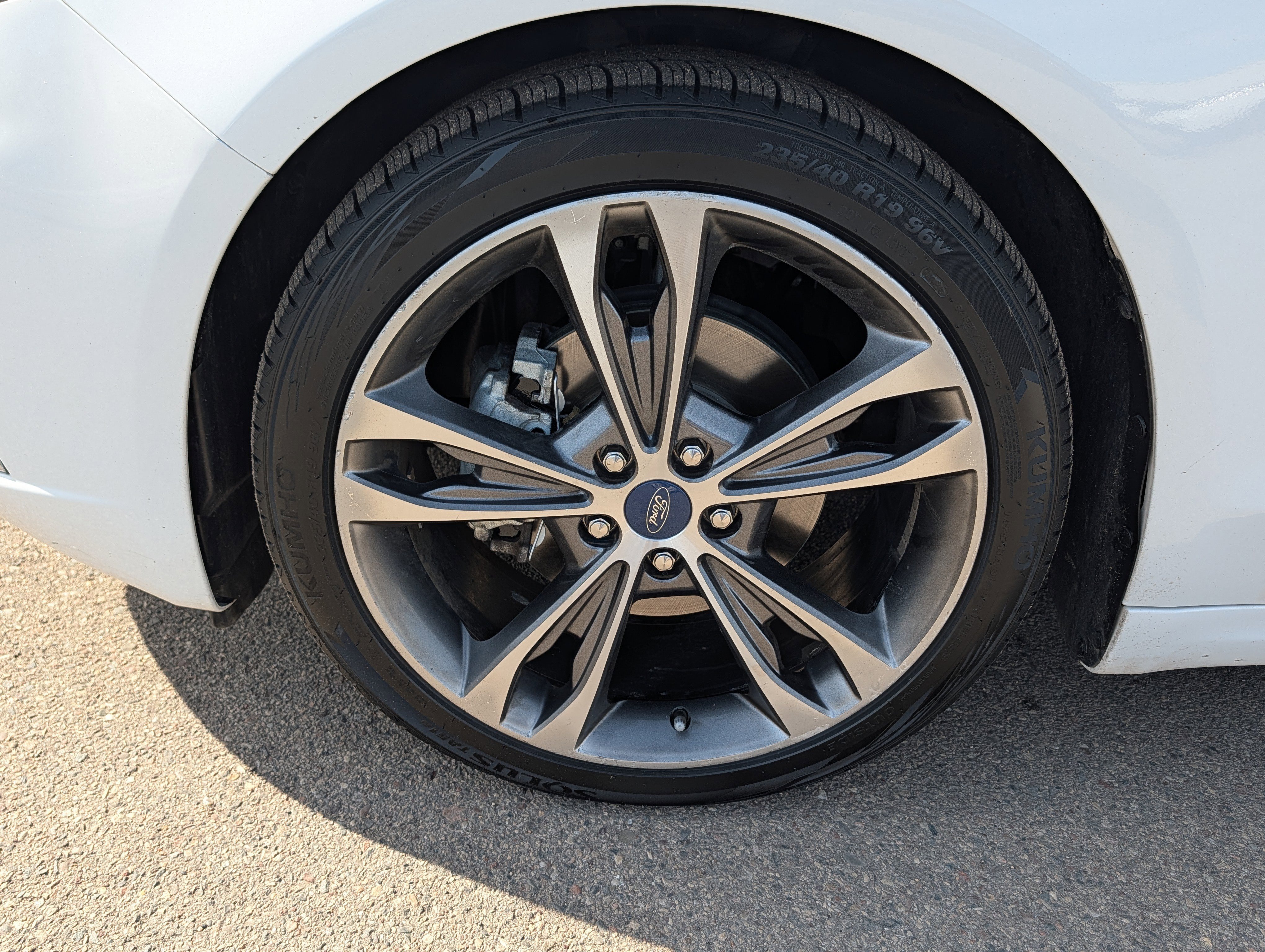 Used 2020 Ford Fusion Titanium image 15