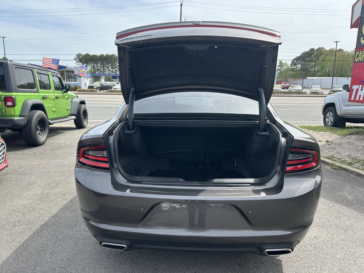 Used 2020 Dodge Charger SXT image 20