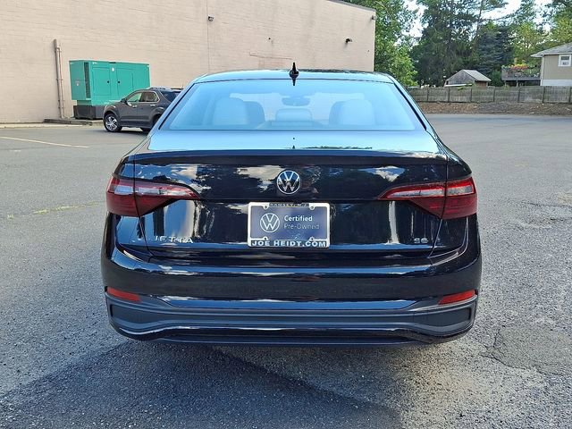 Certified 2023 Volkswagen Jetta SE image 9