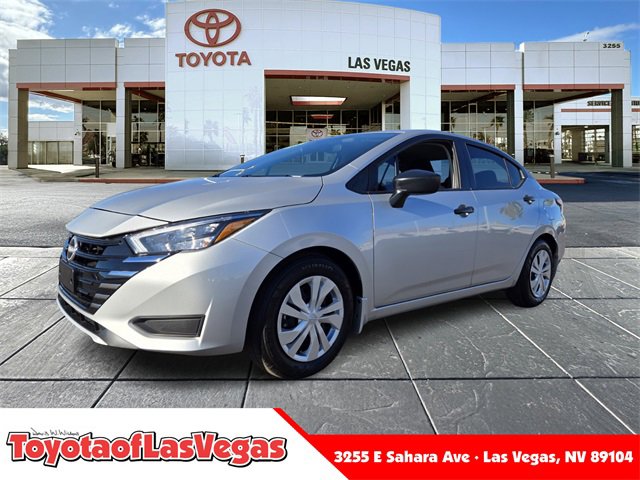 Used 2025 Nissan Versa S w/ Trunk Package image 1