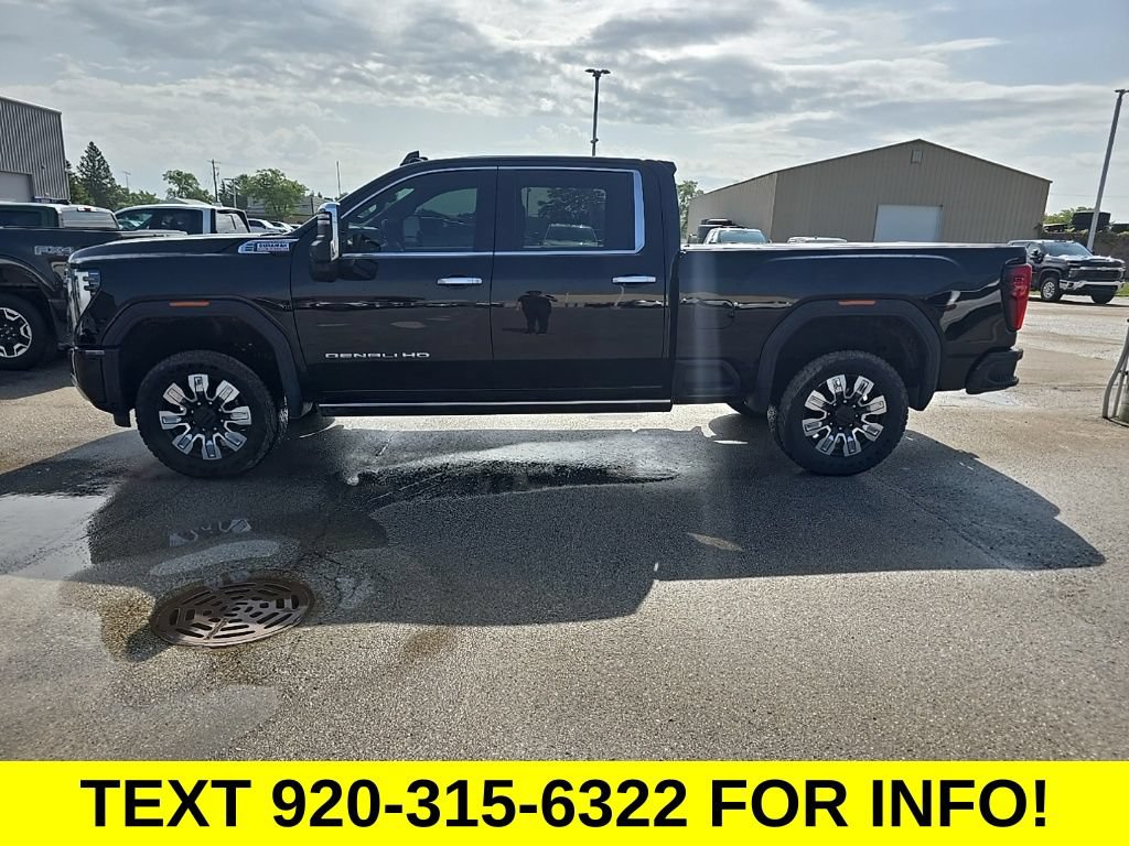 Used 2025 GMC Sierra 2500 Denali w/ Denali Reserve Package AWD/4WD image 3