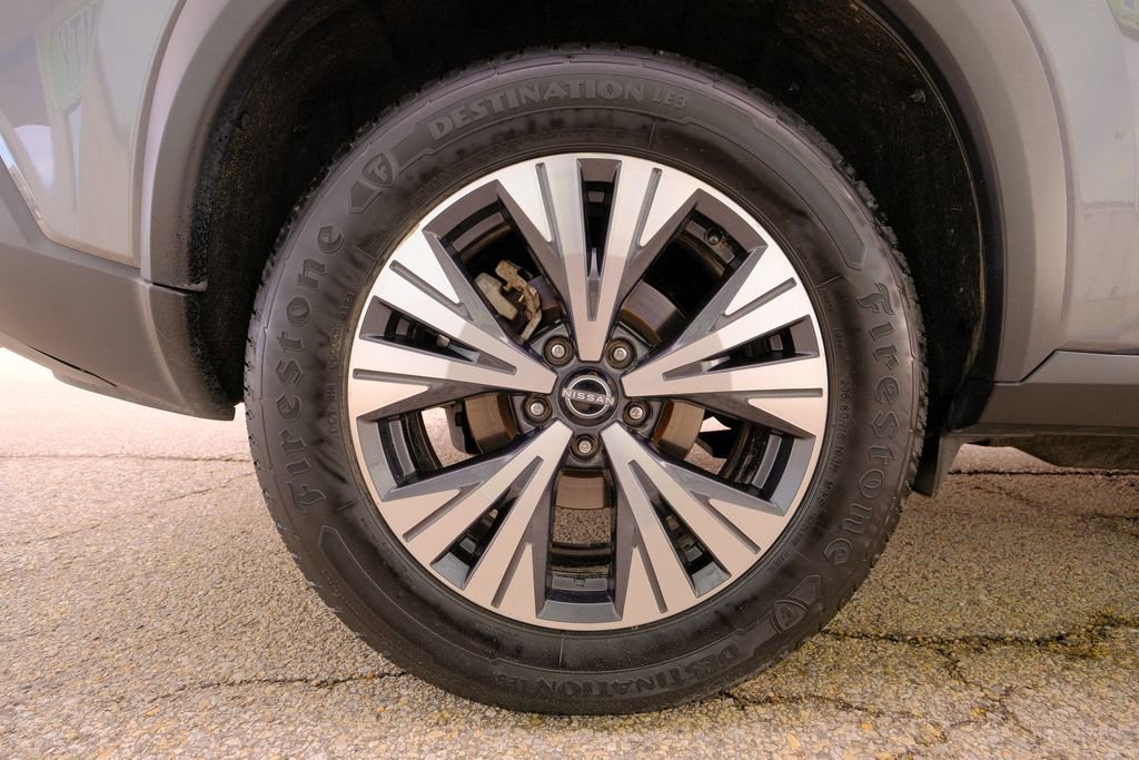 Used 2023 Nissan Rogue SV image 44