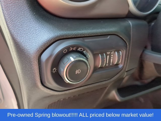 Used 2018 Jeep Wrangler Unlimited Sport S AWD/4WD image 23