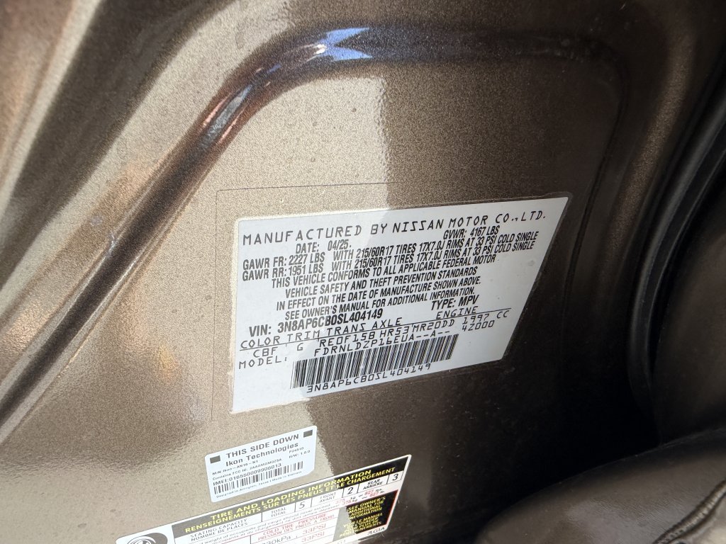 Used 2025 Nissan Kicks SV AWD/4WD image 39