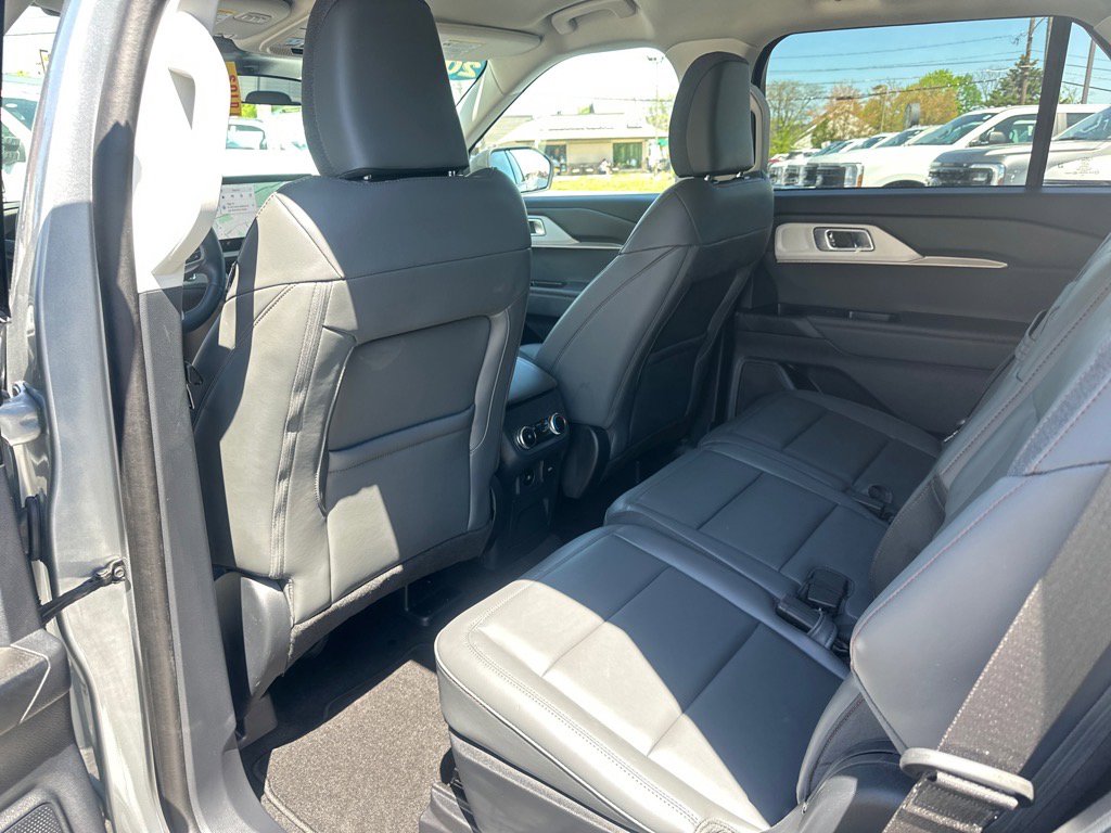 New 2025 Ford Explorer Active w/ Active Comfort Package image 28