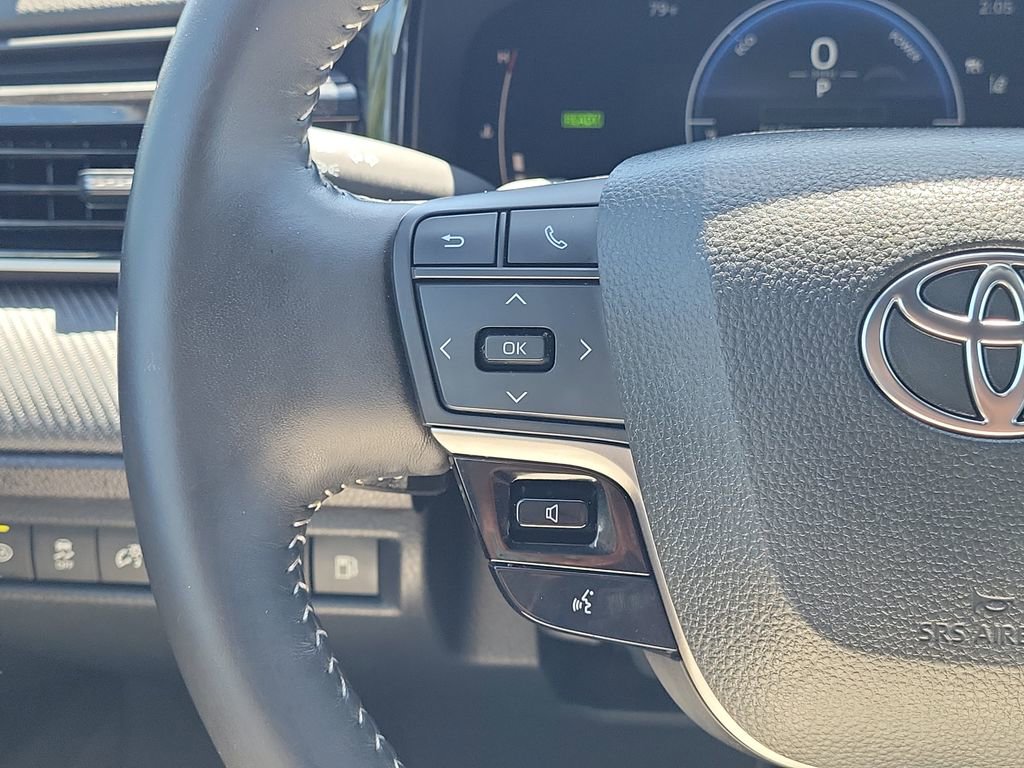 Certified 2025 Toyota Camry SE image 25