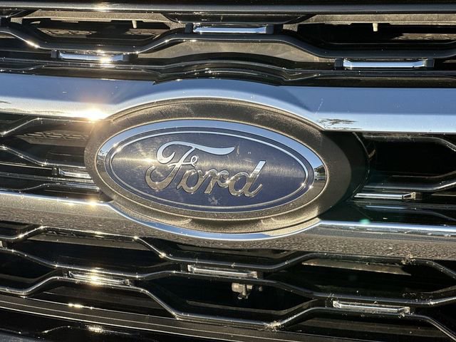 Used 2023 Ford Expedition Limited image 31